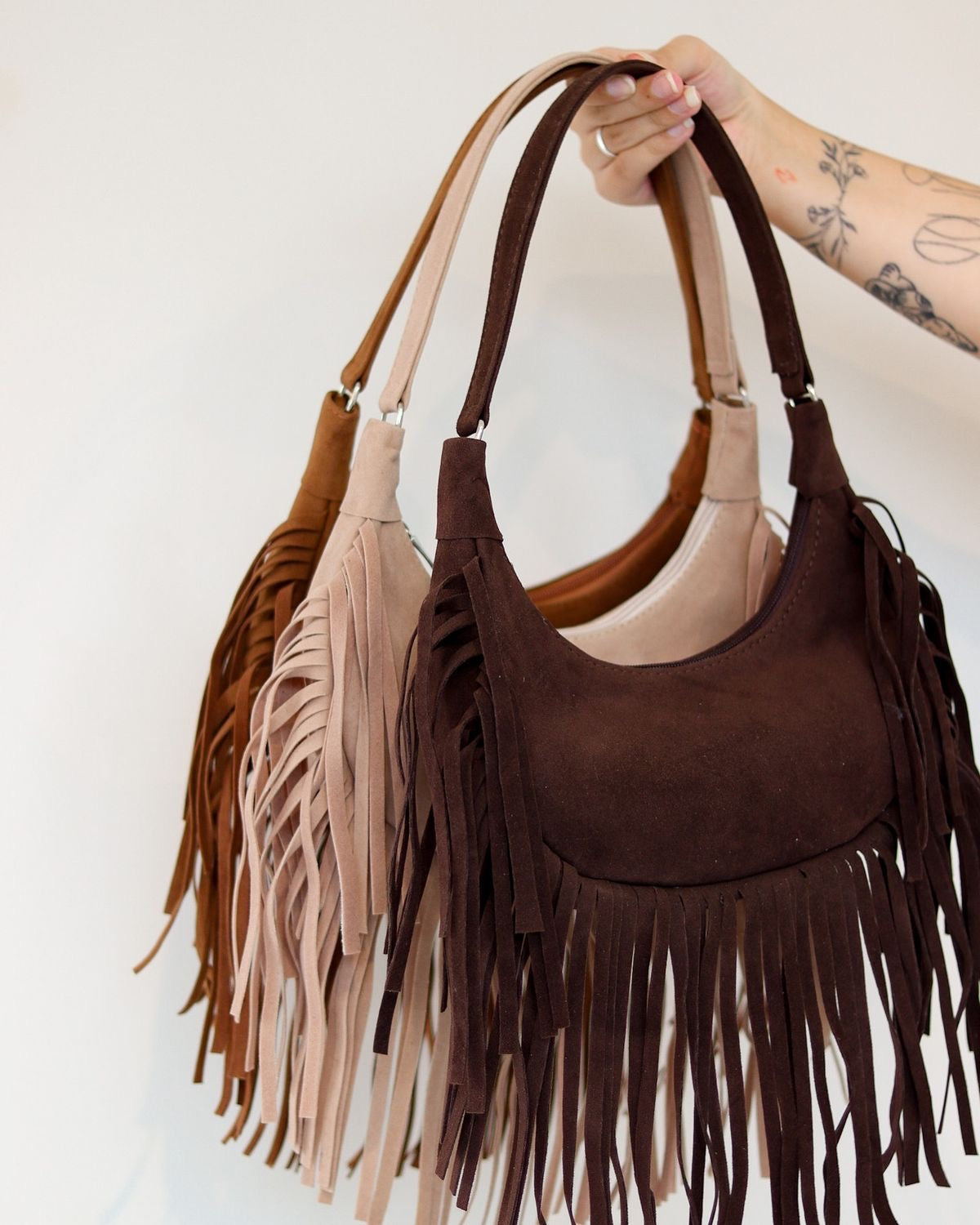 PÜSKÜLLÜ SÜET ÇANTA