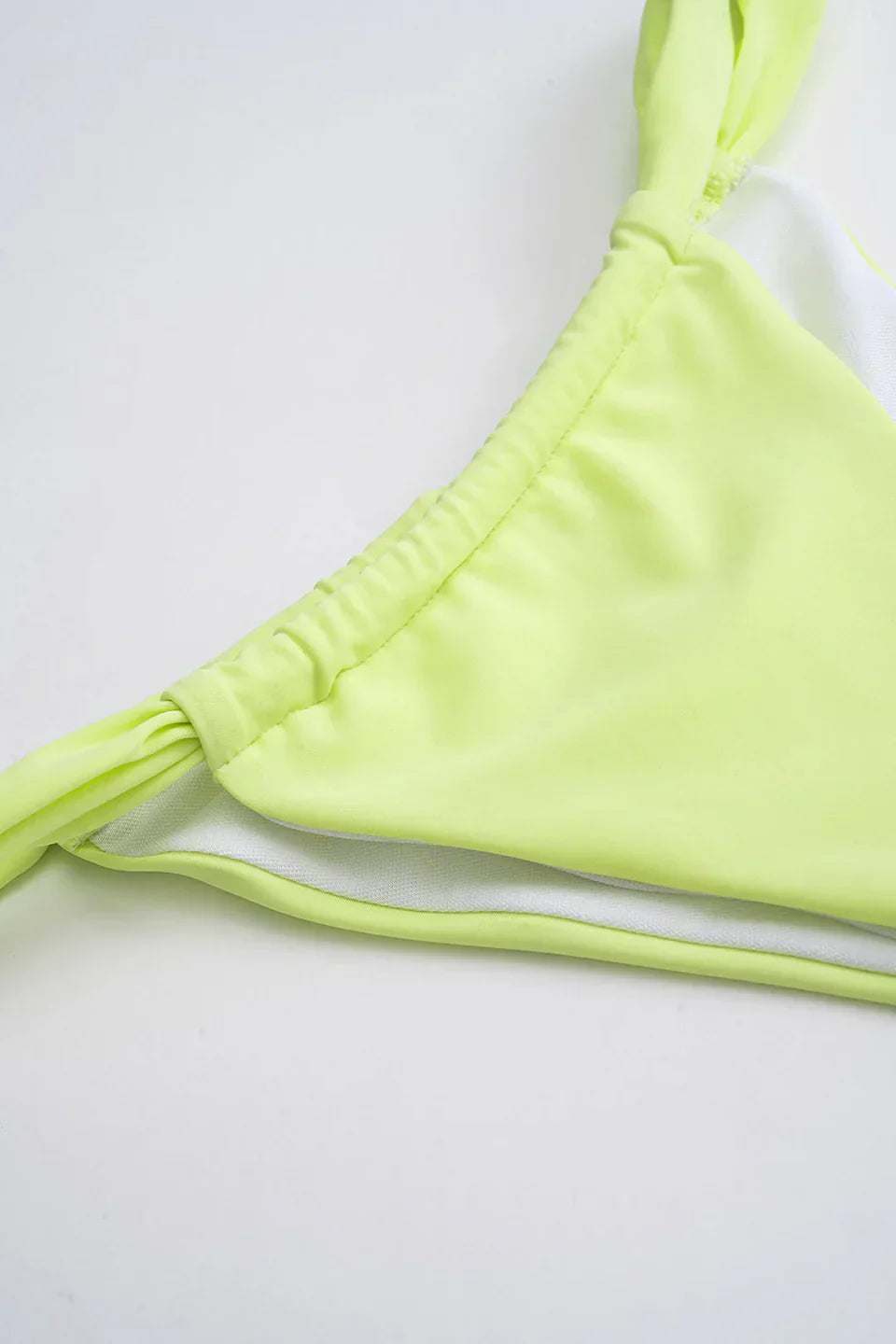 Çiçek Desenli File Bikini Takımı