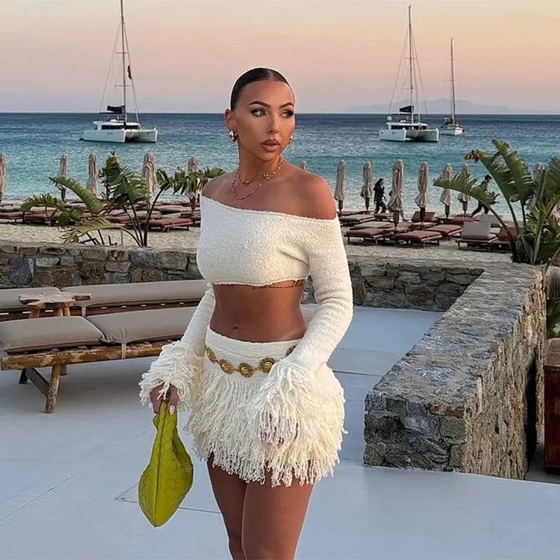 Püsküllü etek takım