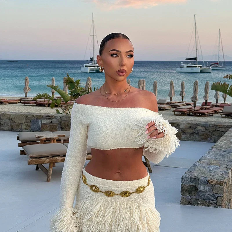 Püsküllü etek takım